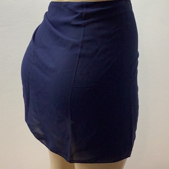 Zuliana beach cover up/sarong. Made in USA. New With Tags - Picture 3 of 6